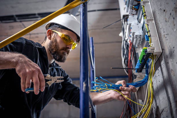 Best Affordable Emergency Electrician  in Johns Creek, GA